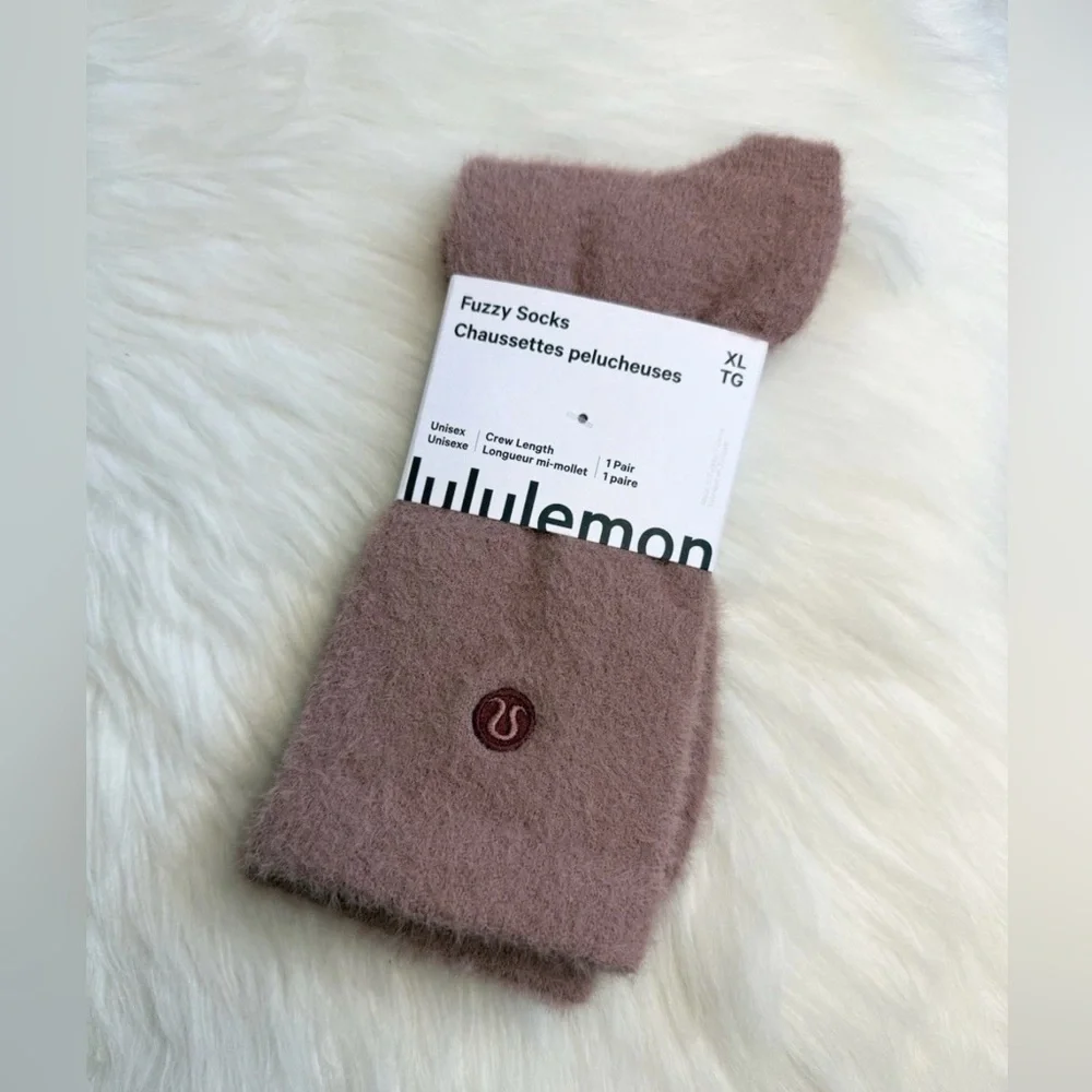 Lululemon Daily Essential Fuzzy Socks Size XL REDC New